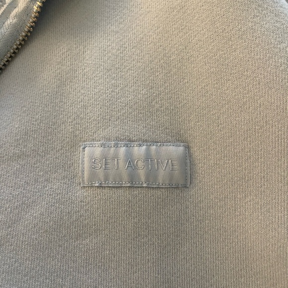 Set Active cropped quarter zip - Picture 3 of 5